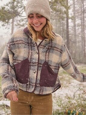 Toad&co Sespe Sherpa Jacket in Color
Light Ash Plaid XS NWOT NEW WITHOUT TAGS